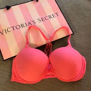 38DD Victoria’s Secret Bra